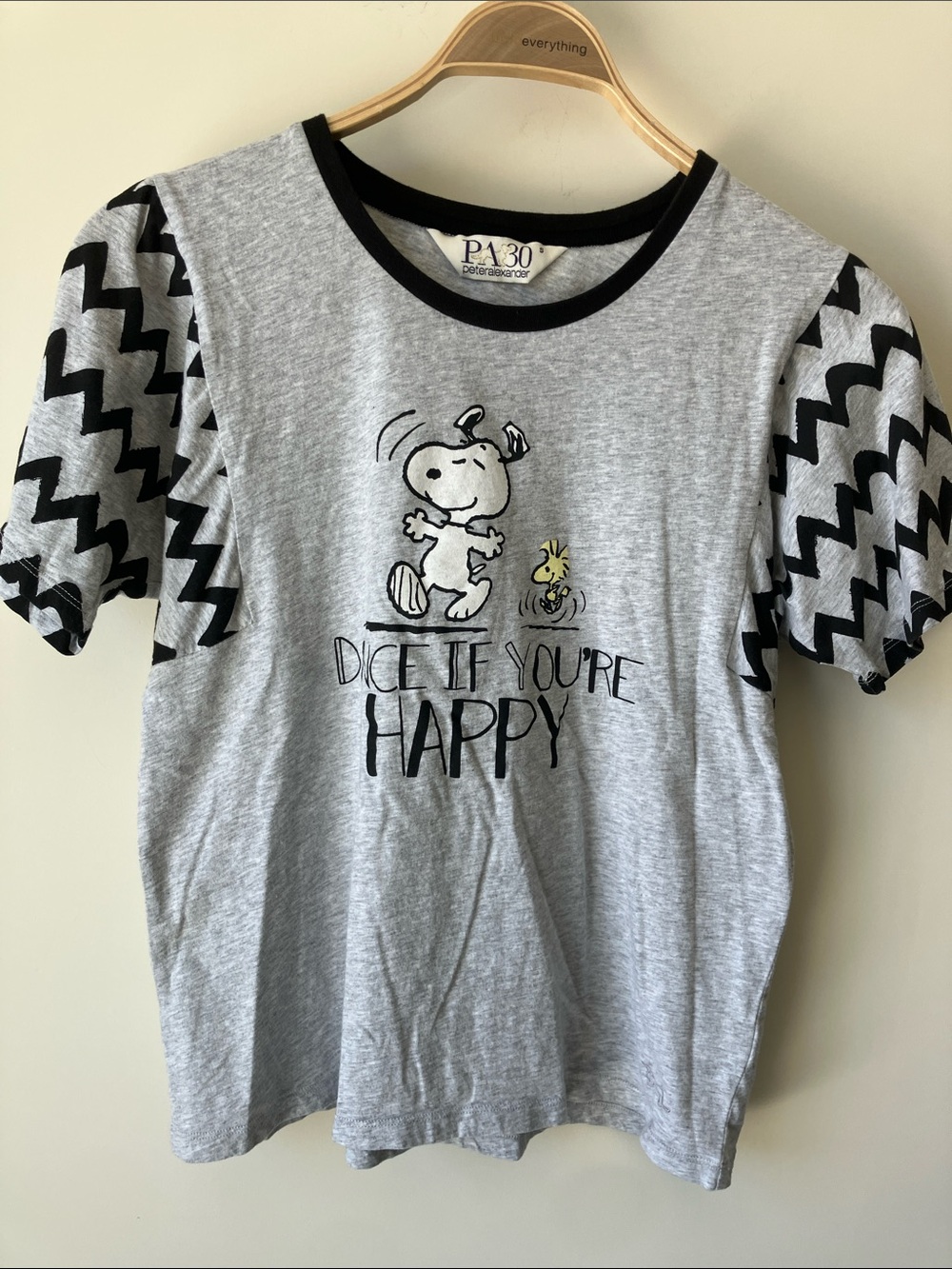 PA30 PETER ALEXANDER Gray Snoopy 'Dance If You're Happy' Short Sleeve Tee Size S